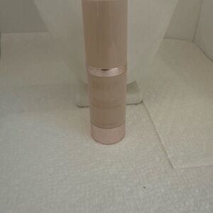 Dollcake Beige Foundation